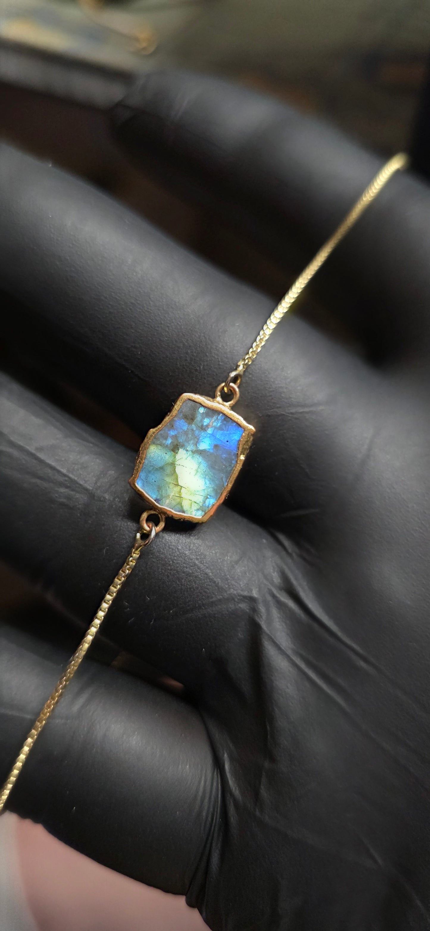 Vintage custome jewelry labradorite center stone bracelet